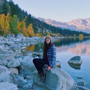 Meet your Posher, Camille